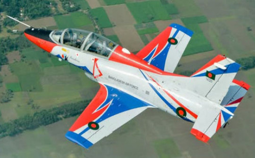 যশোরে প্রশিক্ষণ বিমানের জরুরী অবতরণ, পাইলট অক্ষত