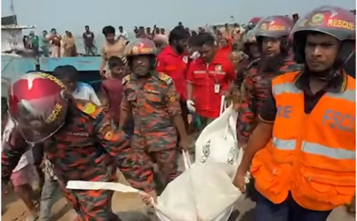 দৌলতদিয়ায় বাসডুবি: প্রাণহানি বেড়ে ২৬, শোকাতুর পদ্মা পাড়